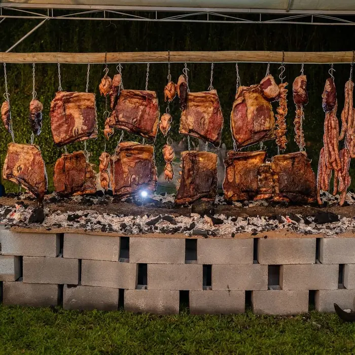 Estrutura de fogo de chão montada